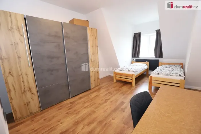 Prodej bytu 3+1, Cheb, Svatopluka Čecha, 87 m2