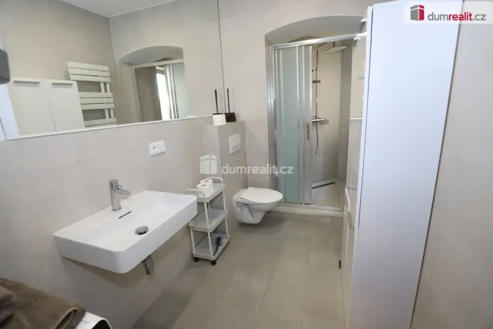 Prodej bytu 3+1, Cheb, Svatopluka Čecha, 87 m2