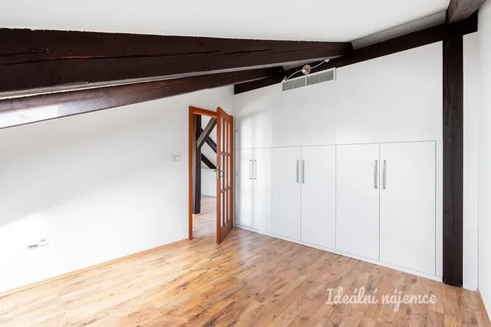Pronájem bytu 4+kk, Praha - Bubeneč, N. A. Někrasova, 127 m2