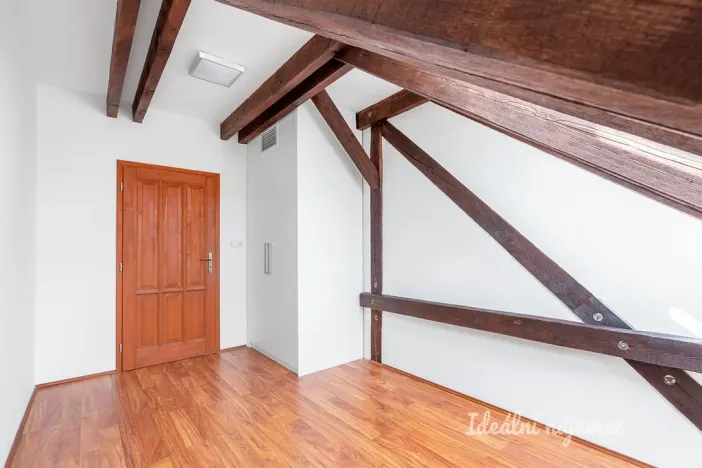 Pronájem bytu 4+kk, Praha - Bubeneč, N. A. Někrasova, 127 m2