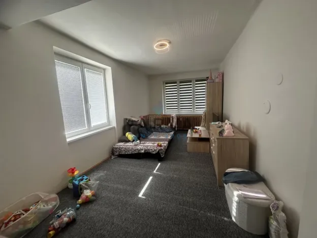 Pronájem bytu 2+1, Hrádek - Nová Huť, 1. máje, 57 m2