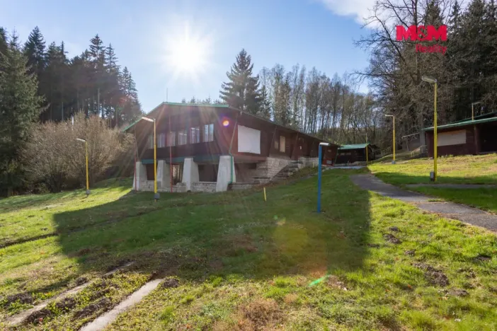 Prodej komerční nemovitosti, Bezdružice - Křivce, 1300 m2