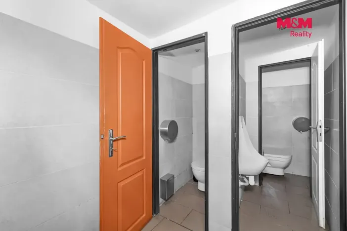 Prodej restaurace, Dolní Břežany, Mezi Křižovatkami, 128 m2