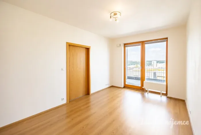 Pronájem bytu 2+kk, Praha - Modřany, Generála Šišky, 56 m2