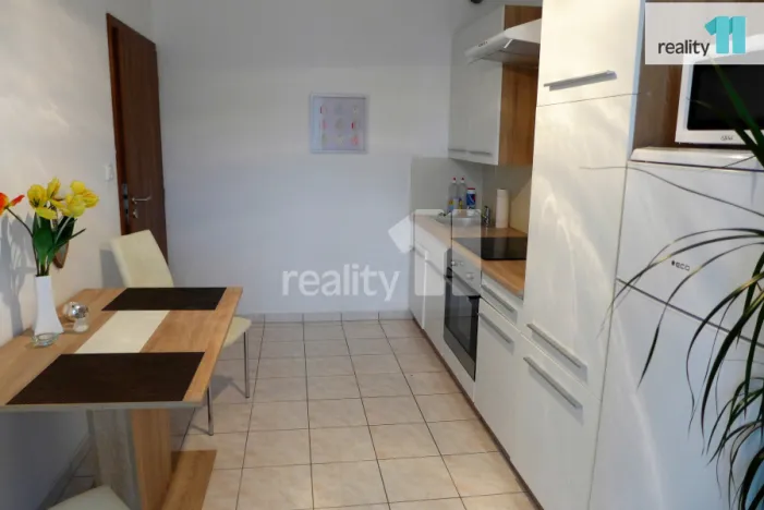 Prodej bytu 1+1, Karlovy Vary - Doubí, Spálená, 50 m2