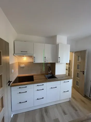 Prodej bytu 2+kk, Frenštát pod Radhoštěm, nám. Míru, 51 m2