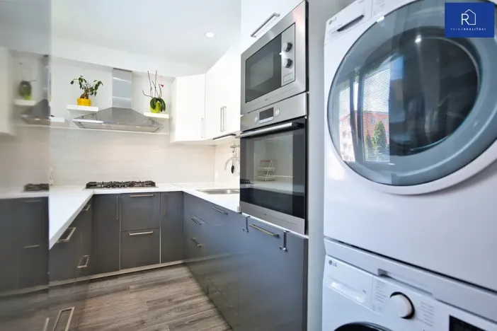 Prodej bytu 3+1, Šternberk, Nádražní, 74 m2