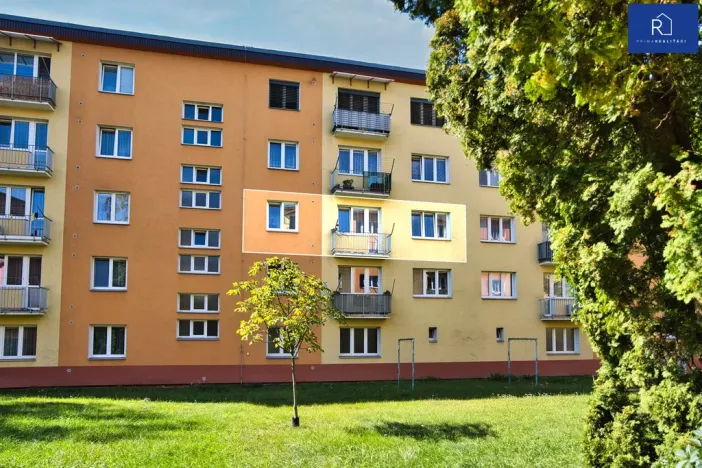 Prodej bytu 3+1, Šternberk, Nádražní, 74 m2