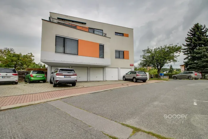 Pronájem bytu 3+kk, Praha - Vinoř, Bohdanečská, 71 m2