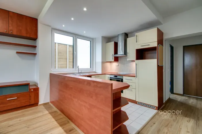 Pronájem bytu 3+kk, Praha - Vinoř, Bohdanečská, 71 m2