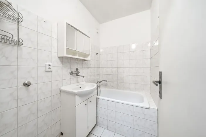 Prodej bytu 1+1, Olomouc, Slavonínská, 37 m2