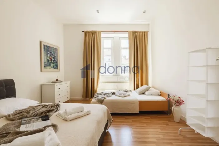 Pronájem bytu 2+1, Praha, Letenské náměstí, 100 m2