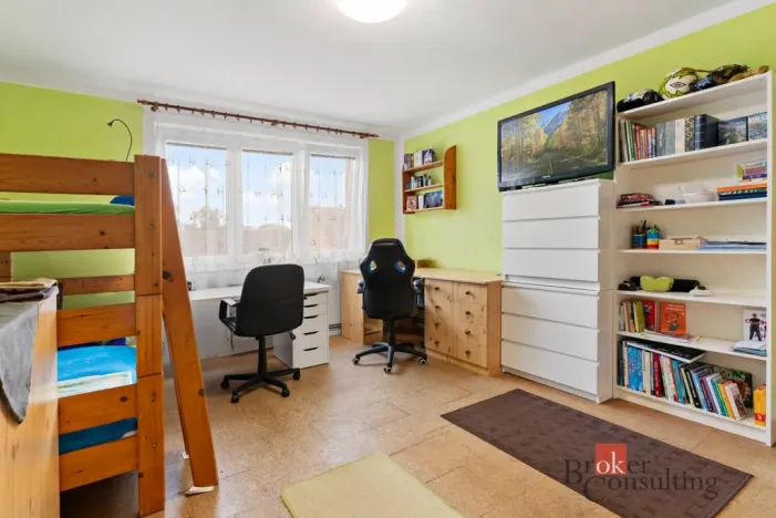 Prodej bytu 3+1, Dobrovice - Libichov, 77 m2