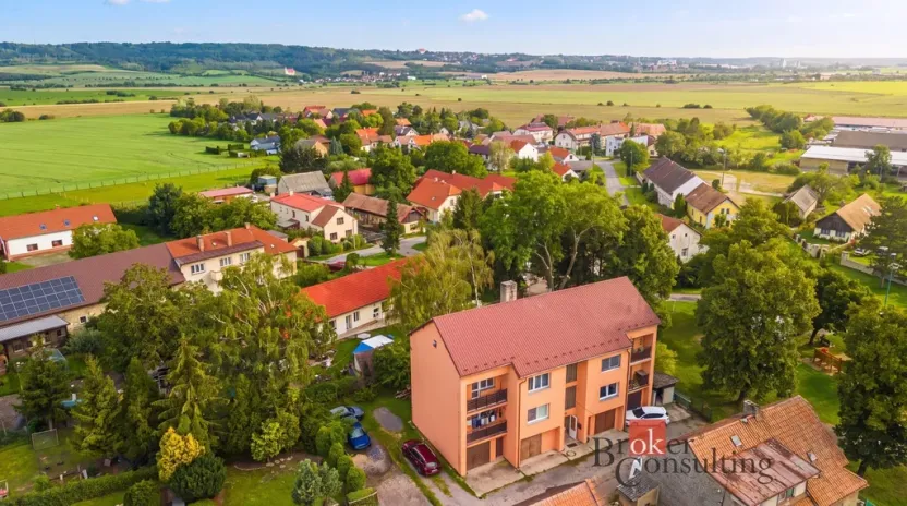 Prodej bytu 3+1, Dobrovice - Libichov, 77 m2