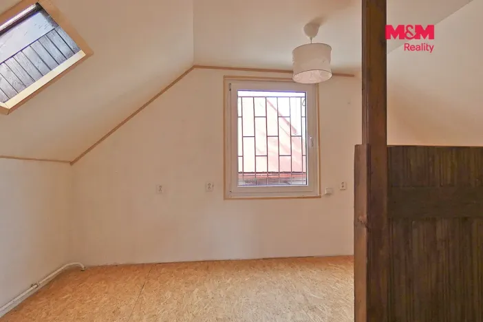 Pronájem bytu 2+1, Chotusice, 66 m2