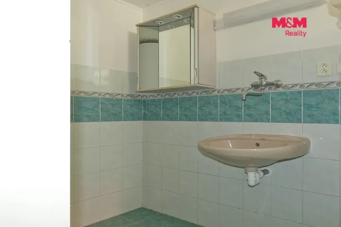 Pronájem bytu 2+1, Chotusice, 66 m2