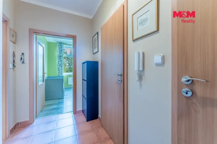 Prodej bytu 2+kk, Milovice - Mladá, Slepá, 46 m2