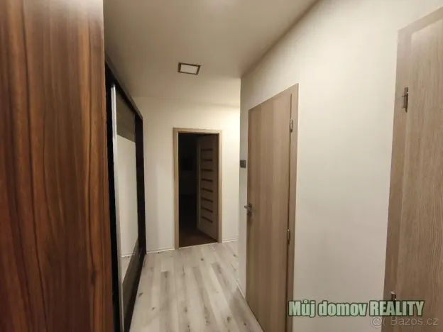 Pronájem bytu 2+kk, Praha - Kobylisy, Frýdlantská, 44 m2
