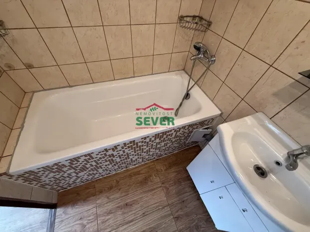 Prodej bytu 2+1, Teplice - Trnovany, Julia Payera, 67 m2
