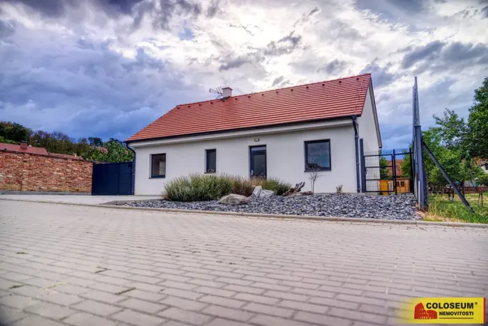 Prodej rodinného domu, Milovice, 80 m2