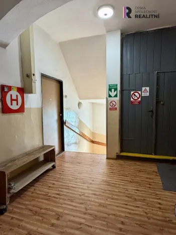 Prodej bytu 1+1, Kryry, Tovární, 50 m2