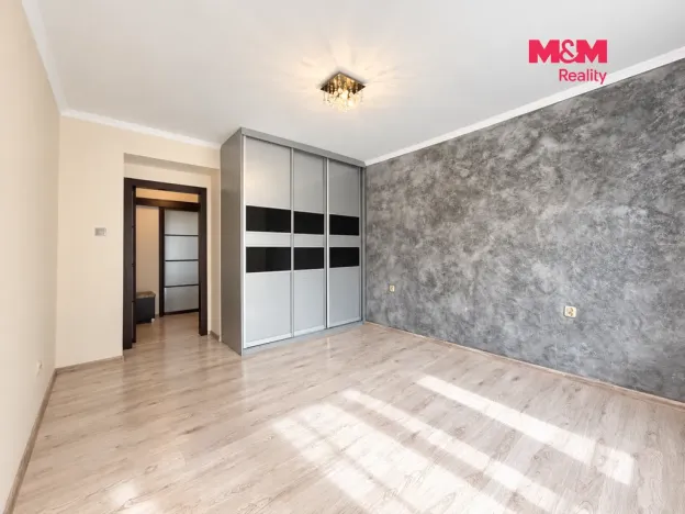 Prodej bytu 2+1, Karviná - Nové Město, Fučíkova, 58 m2