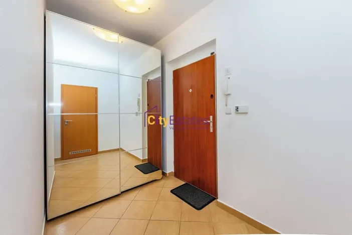Prodej bytu 2+kk, Praha - Zličín, Sazovická, 61 m2