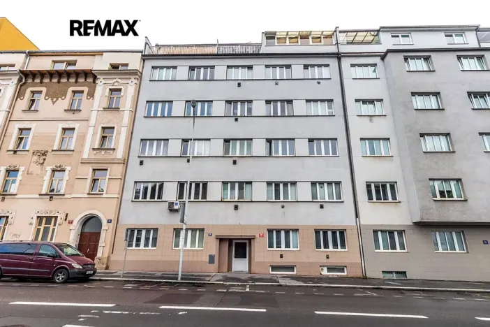 Prodej bytu 2+kk, Praha - Košíře, Vrchlického, 49 m2