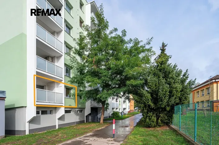 Prodej bytu 3+1, Břeclav, Na Valtické, 68 m2