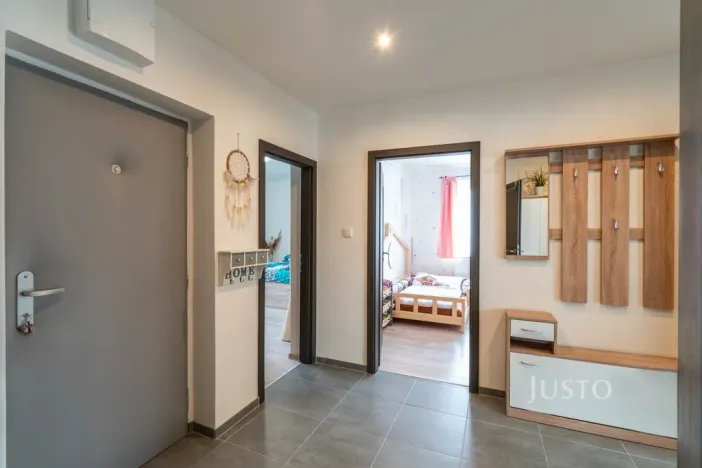 Prodej bytu 3+kk, Chržín - Budihostice, 73 m2
