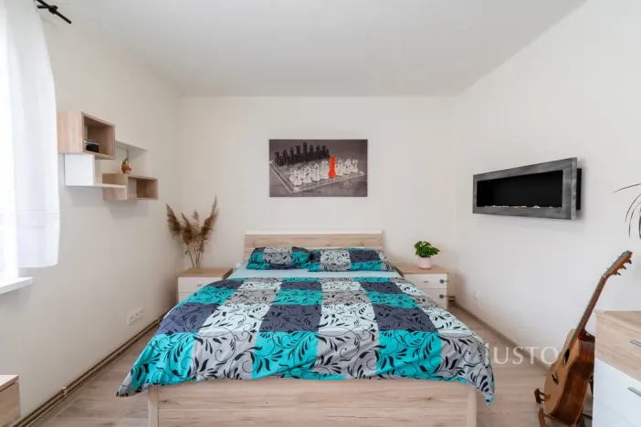 Prodej bytu 3+kk, Chržín - Budihostice, 73 m2