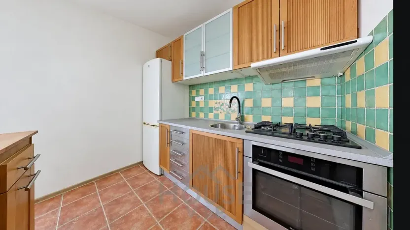 Prodej bytu 3+1, Praha - Prosek, Lovosická, 67 m2