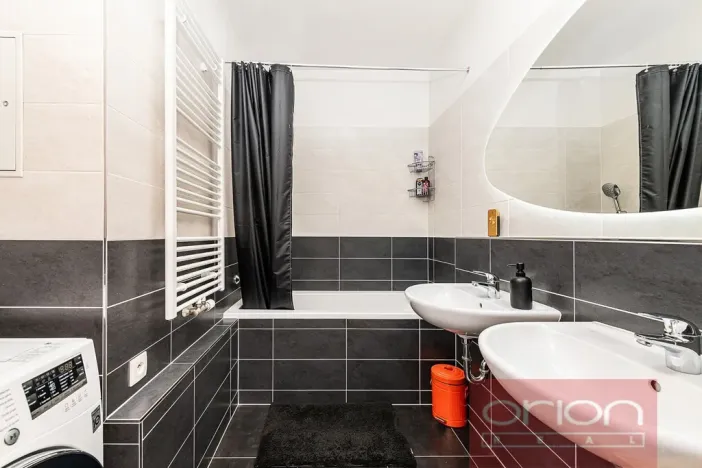 Prodej bytu 3+kk, Praha - Kyje, Sicherova, 78 m2