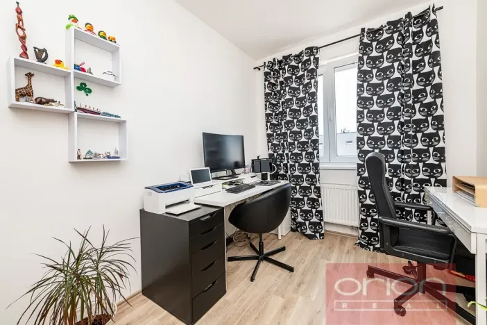 Prodej bytu 3+kk, Praha - Kyje, Sicherova, 78 m2