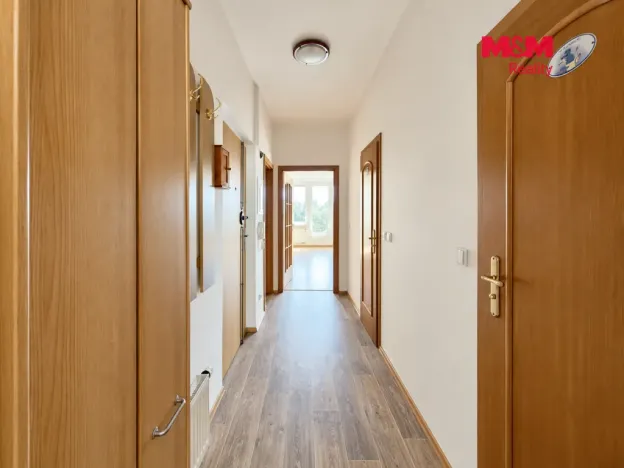 Pronájem bytu 2+1, Praha, U štěpu, 54 m2