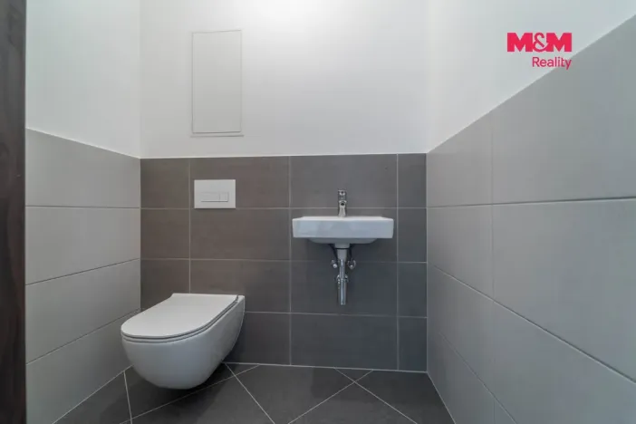 Prodej bytu 4+kk, Praha - Dolní Měcholupy, Honzíkova, 97 m2