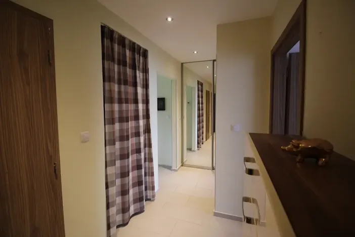 Prodej bytu 3+1, Praha - Troja, Na Šutce, 73 m2