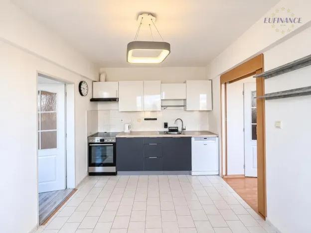 Pronájem bytu 2+1, Kralupy nad Vltavou - Lobeček, nám. J. Seiferta, 59 m2
