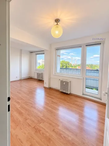 Pronájem bytu 2+1, Kralupy nad Vltavou - Lobeček, nám. J. Seiferta, 59 m2