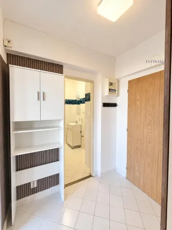 Pronájem bytu 2+1, Kralupy nad Vltavou - Lobeček, nám. J. Seiferta, 59 m2