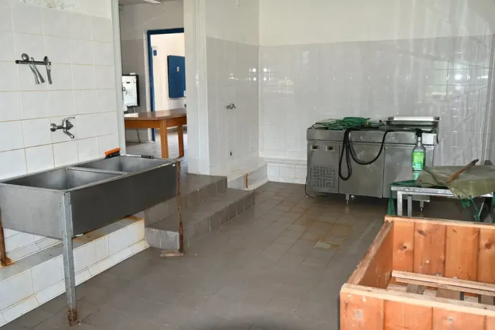 Prodej komerční nemovitosti, Lomnice - Tylov, 5700 m2