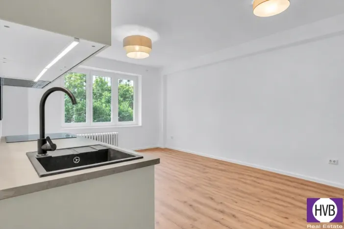 Prodej bytu 3+kk, Praha, Žitomírská, 63 m2
