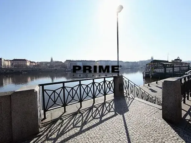 Pronájem bytu 3+1, Praha - Smíchov, Hořejší nábřeží, 94 m2