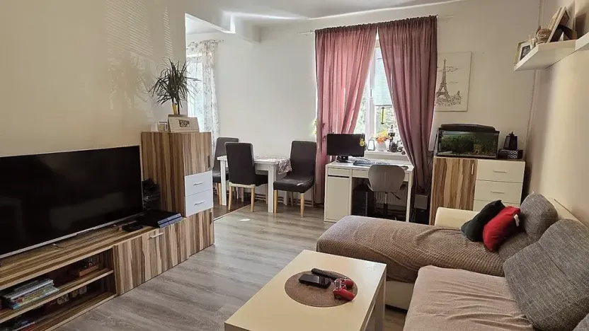Prodej bytu 2+kk, Rožmitál pod Třemšínem, Komenského, 50 m2