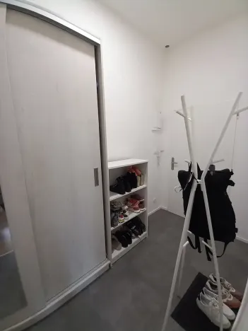 Pronájem bytu 2+kk, Praha - Karlín, Pobřežní, 50 m2