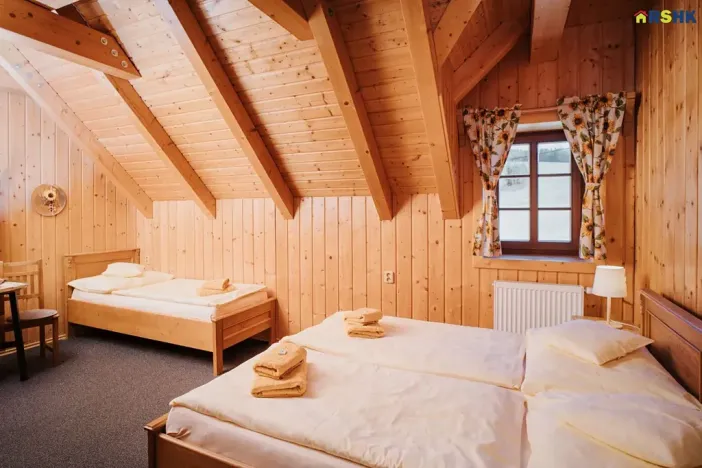 Prodej restaurace, Deštné v Orlických horách, 751 m2