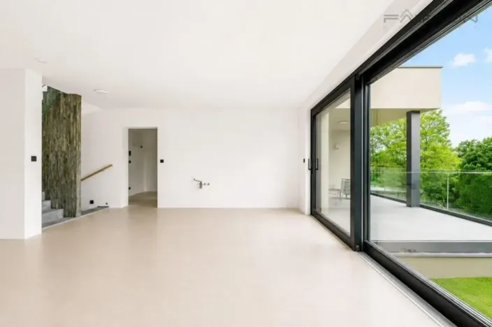 Prodej rodinného domu, Praha - Modřany, 304 m2