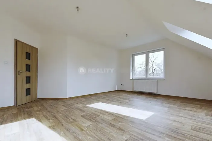Pronájem bytu 3+kk, Milejovice, 100 m2