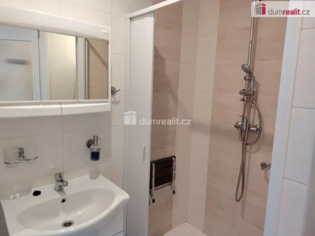 Pronájem bytu 2+1, Děčín - Děčín III-Staré Město, Příčná, 55 m2