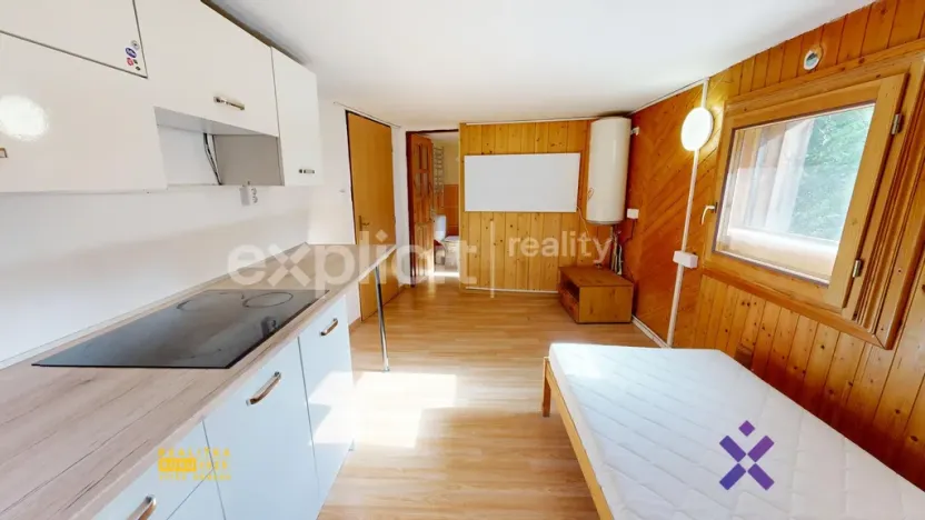 Pronájem bytu 1+kk, Žlutava, 17 m2